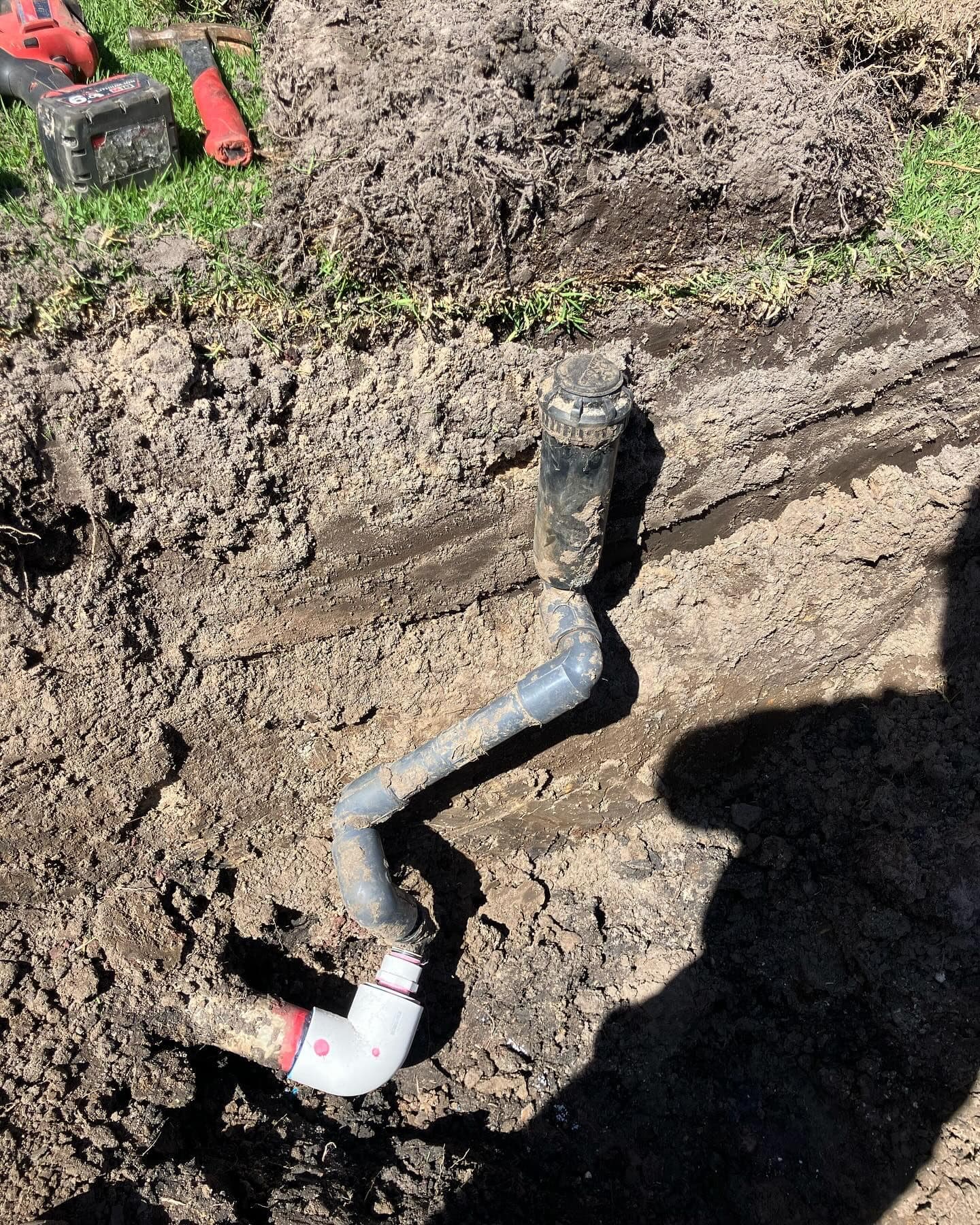 Excavation and fault-finding on damaged underground irrigation pipework